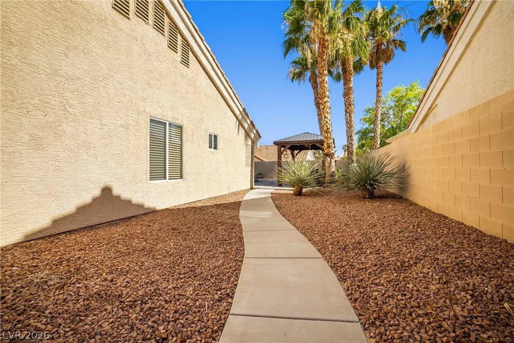 8021 Canyon Wren, Las Vegas, NV 89149