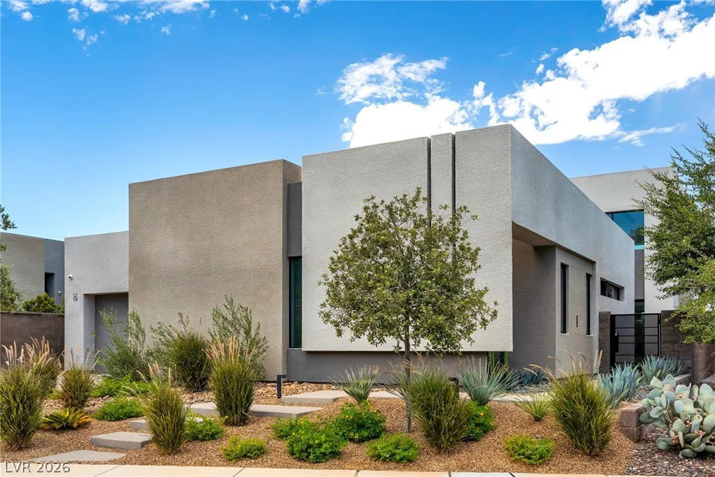 16 Canyon Shores, Henderson, NV 89011