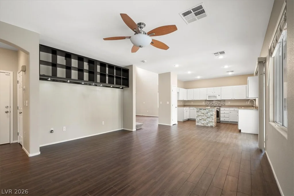 5301 Appleside, North Las Vegas, NV 89031