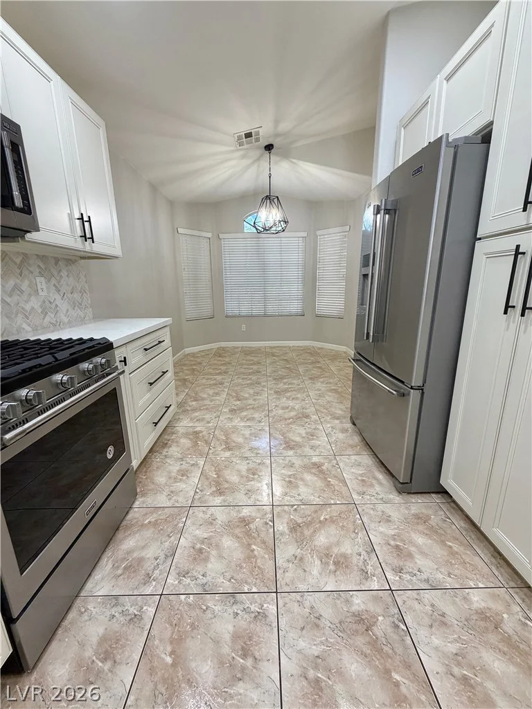 2212 Crestline Falls, Las Vegas, NV 89134