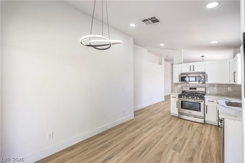 6340 Dallaswood, Las Vegas, NV 89156