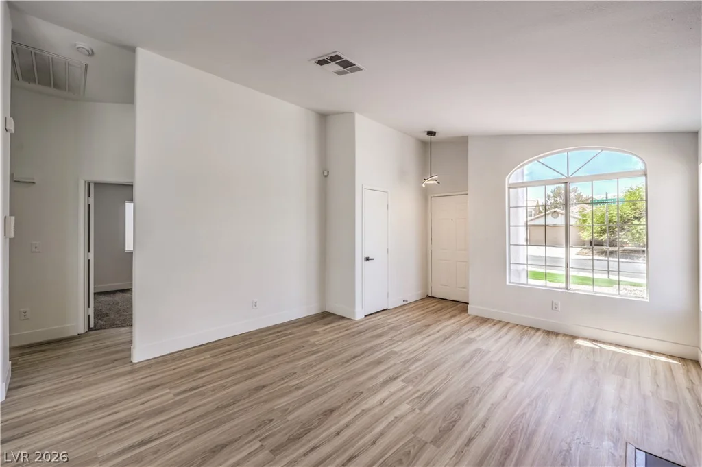 6340 Dallaswood, Las Vegas, NV 89156