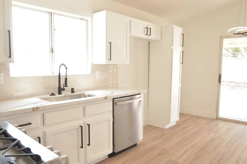 6340 Dallaswood, Las Vegas, NV 89156