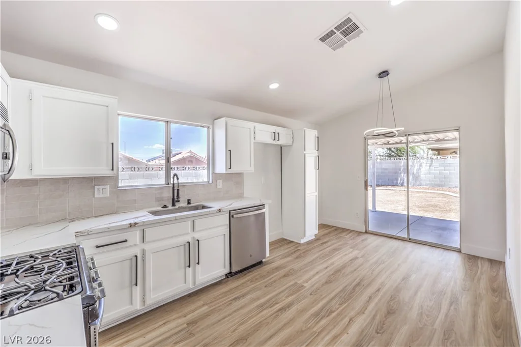 6340 Dallaswood, Las Vegas, NV 89156
