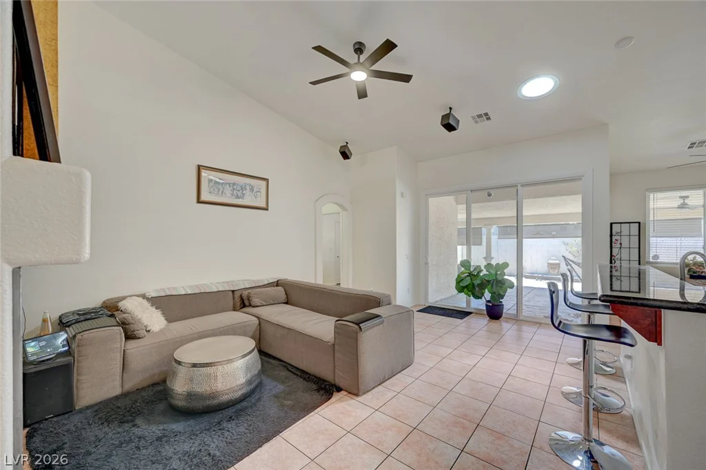 9195 Dawn Garden, Las Vegas, NV 89147