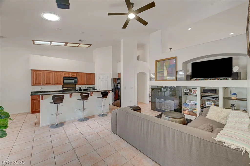 9195 Dawn Garden, Las Vegas, NV 89147