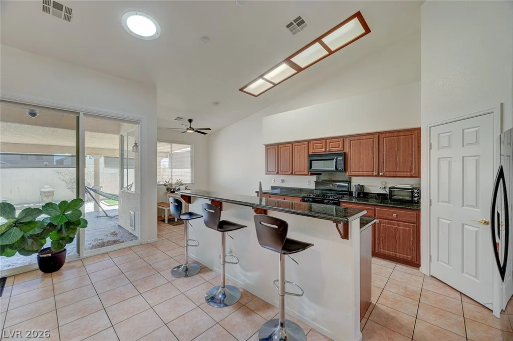 9195 Dawn Garden, Las Vegas, NV 89147