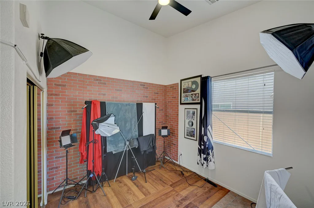 9195 Dawn Garden, Las Vegas, NV 89147
