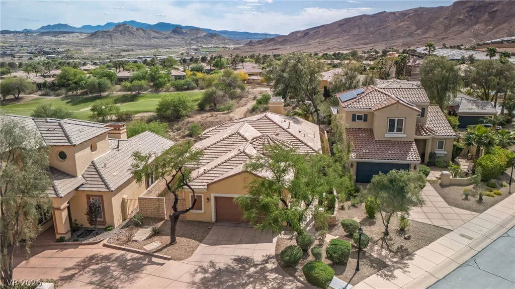 32 Cerchio Basso, Henderson, NV 89011