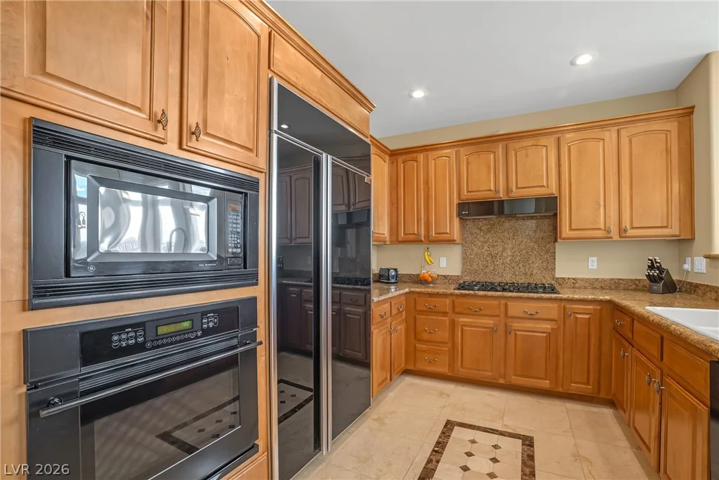 32 Cerchio Basso, Henderson, NV 89011