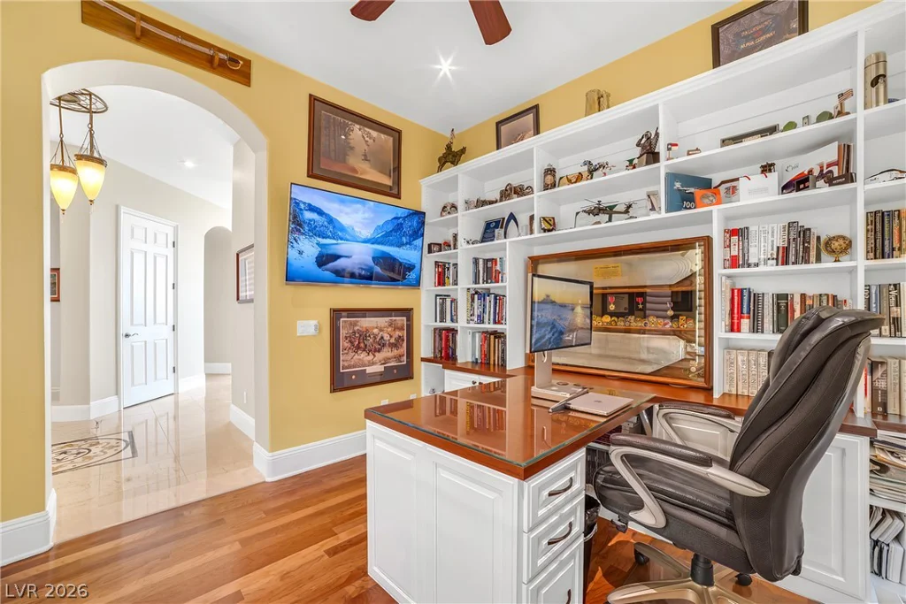 32 Cerchio Basso, Henderson, NV 89011