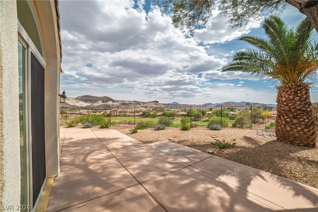 32 Cerchio Basso, Henderson, NV 89011