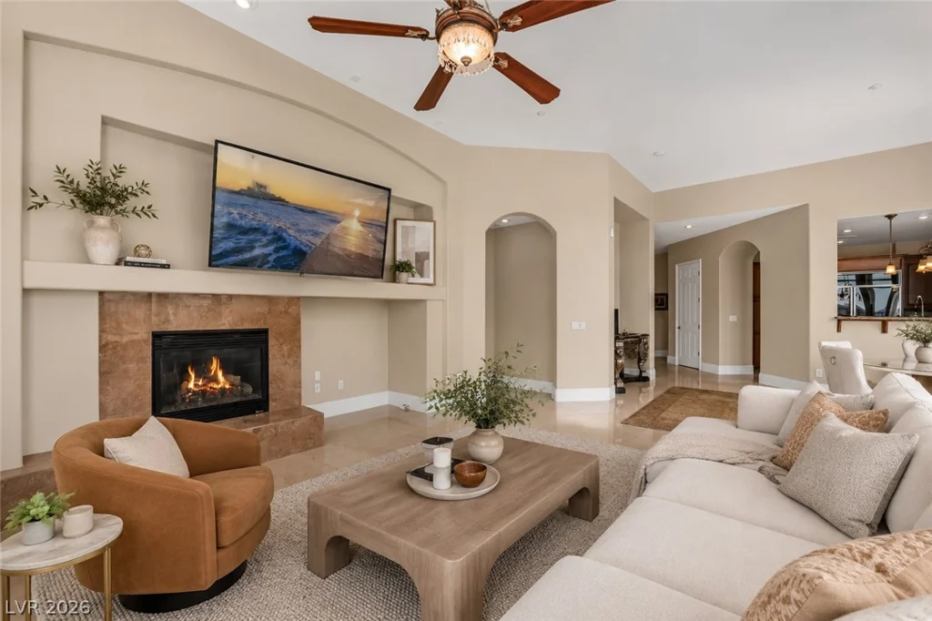 32 Cerchio Basso, Henderson, NV 89011