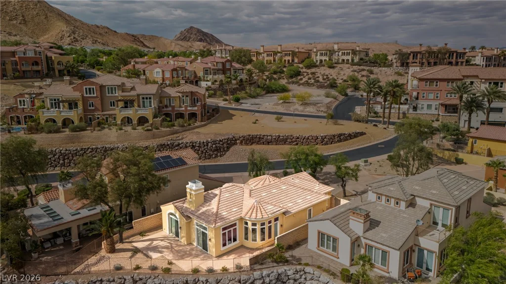 32 Cerchio Basso, Henderson, NV 89011