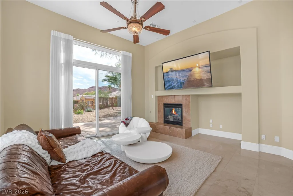 32 Cerchio Basso, Henderson, NV 89011