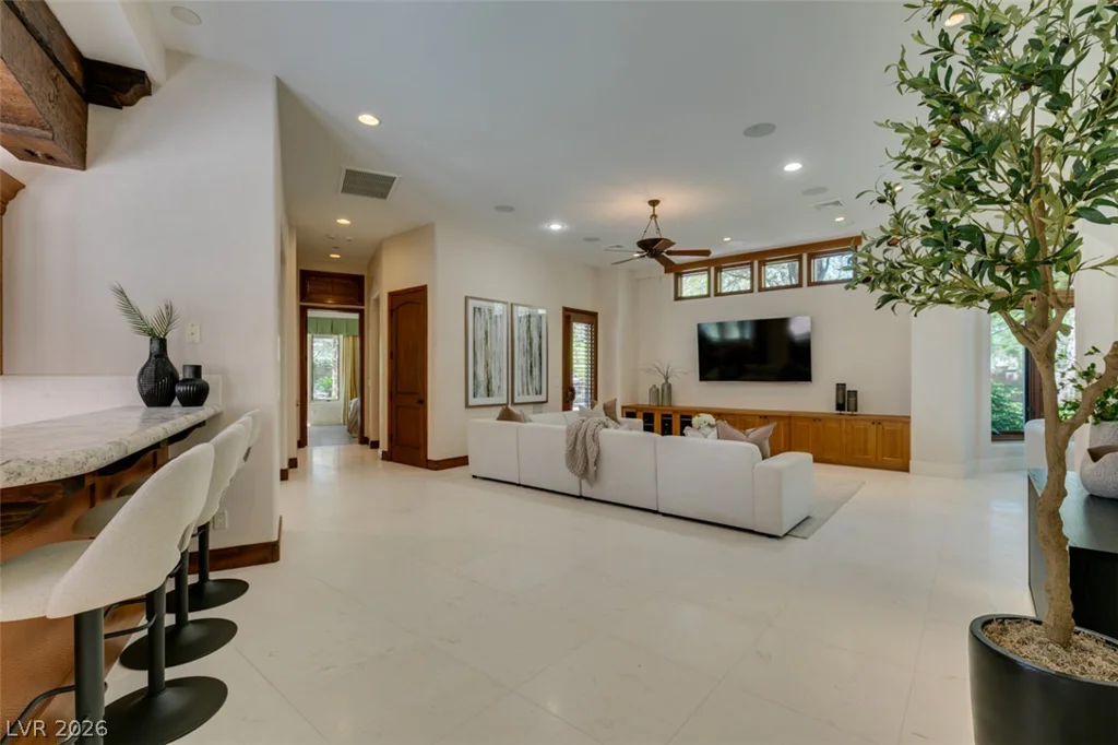 21 Olympia Hills, Las Vegas, NV 89141