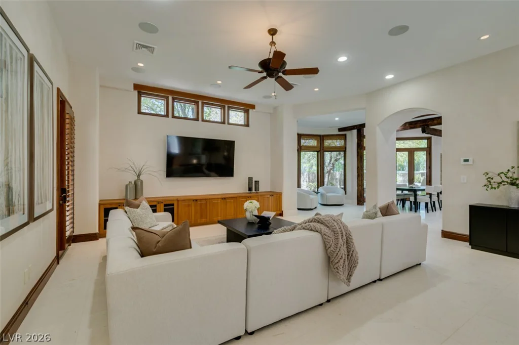 21 Olympia Hills, Las Vegas, NV 89141