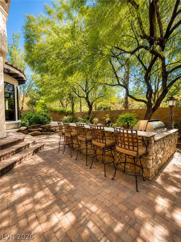 21 Olympia Hills, Las Vegas, NV 89141