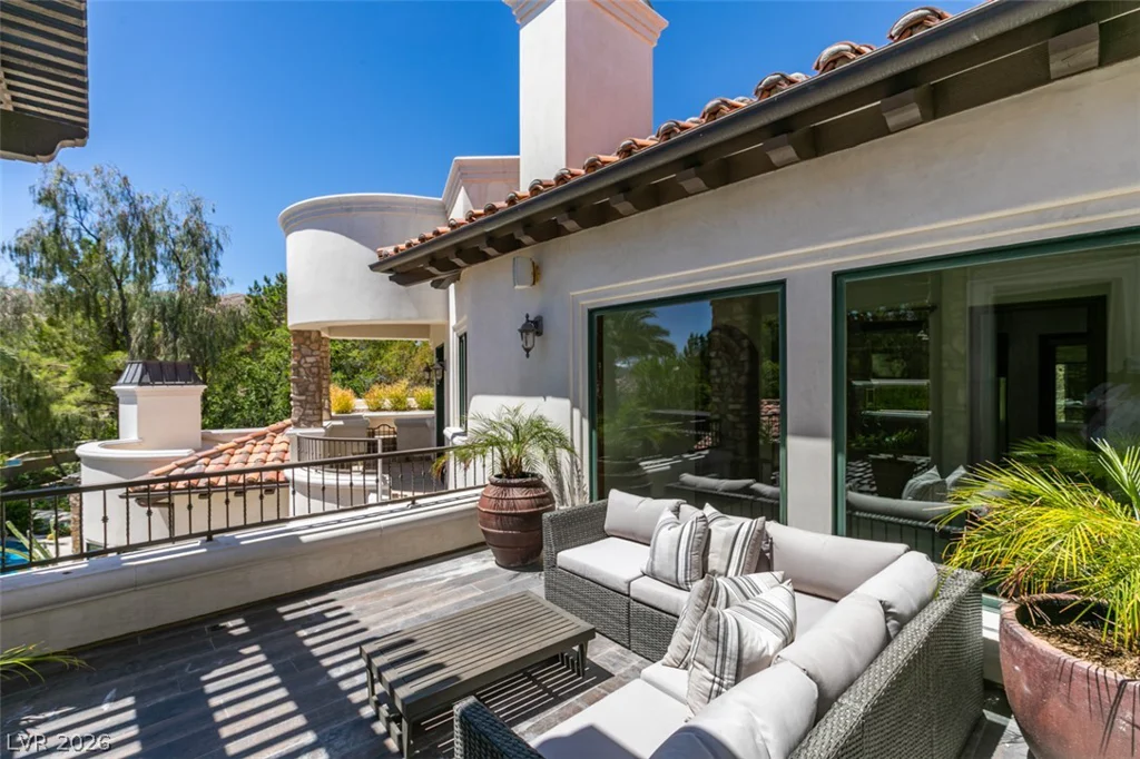 21 Olympia Hills, Las Vegas, NV 89141