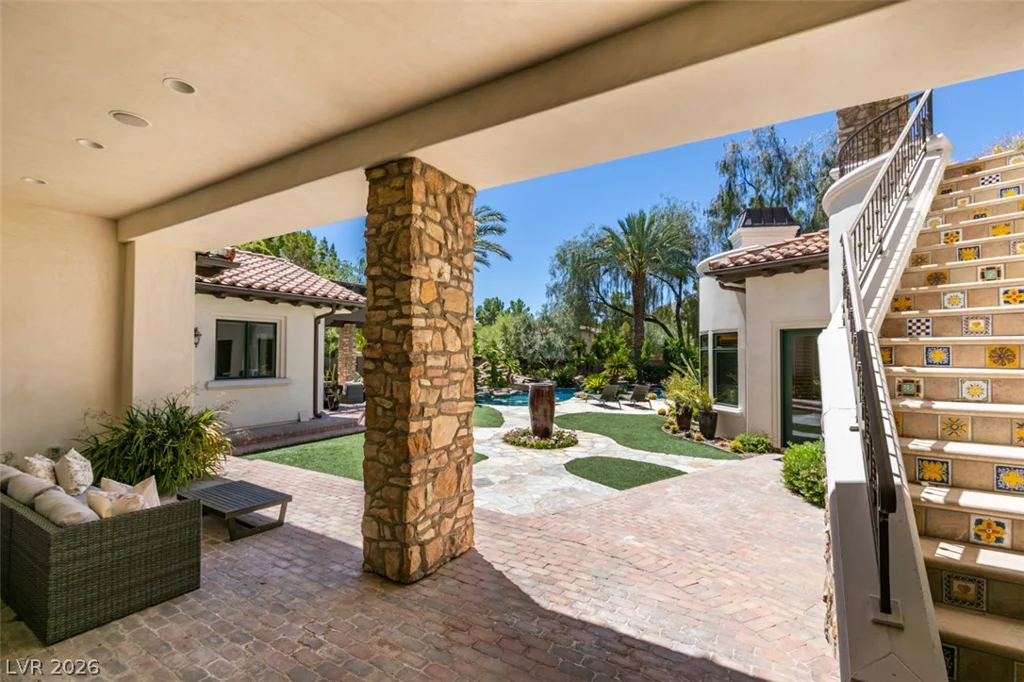 21 Olympia Hills, Las Vegas, NV 89141