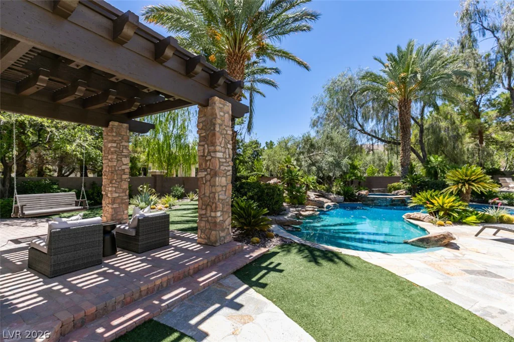 21 Olympia Hills, Las Vegas, NV 89141