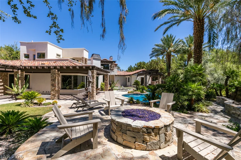 21 Olympia Hills, Las Vegas, NV 89141