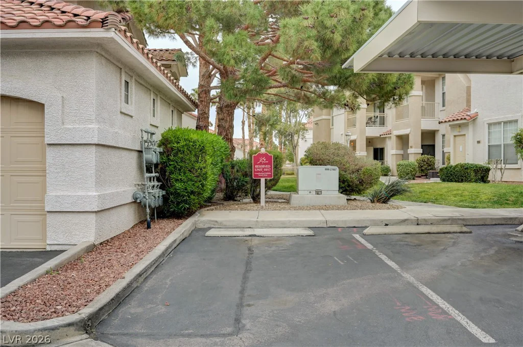 8555 Russell, Las Vegas, NV 89113