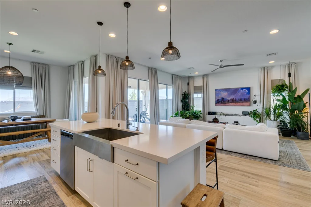 7514 Hadnot, Las Vegas, NV 89166