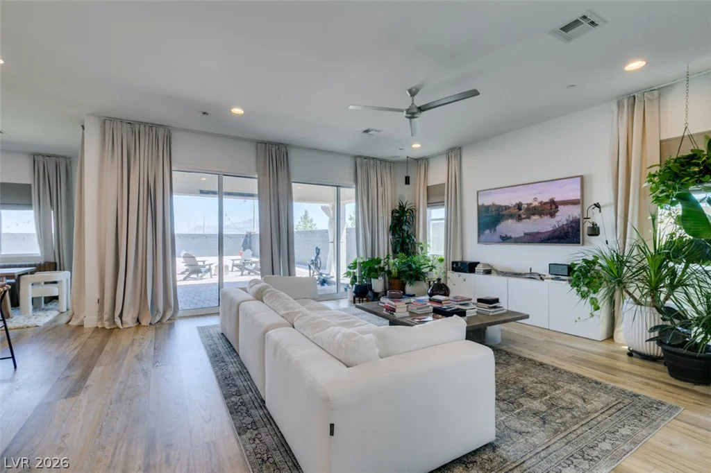 7514 Hadnot, Las Vegas, NV 89166