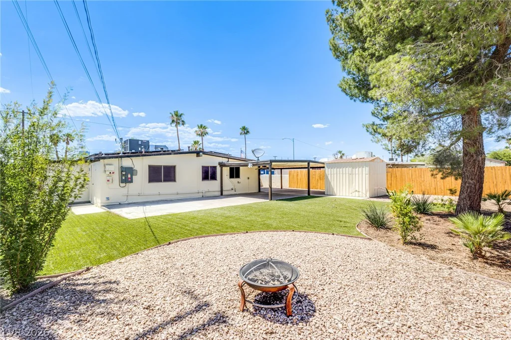 2984 Berman, Las Vegas, NV 89169