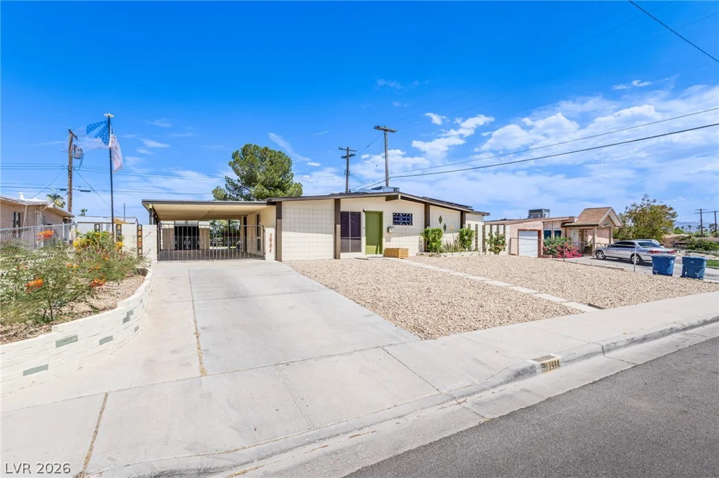 2984 Berman, Las Vegas, NV 89169