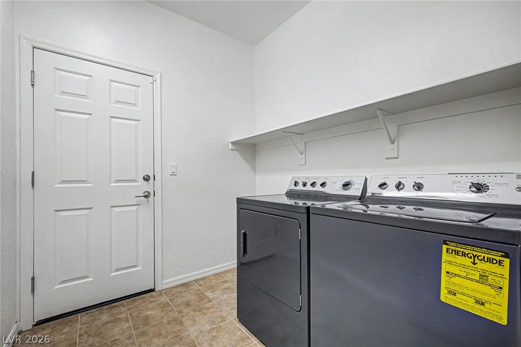6051 Tersky, Las Vegas, NV 89122