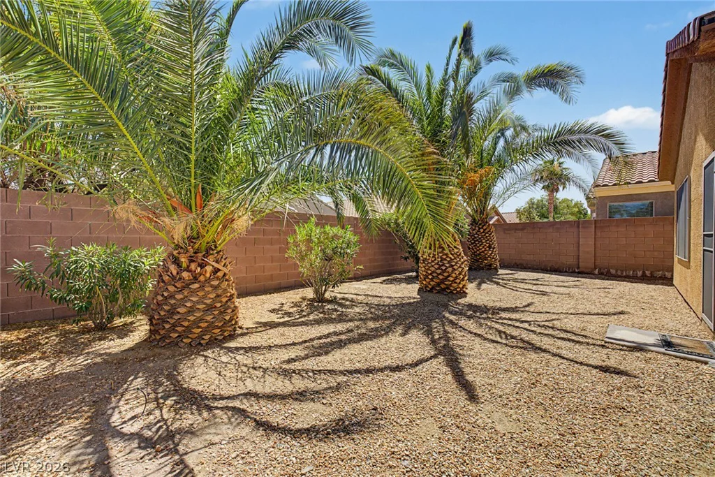 6051 Tersky, Las Vegas, NV 89122