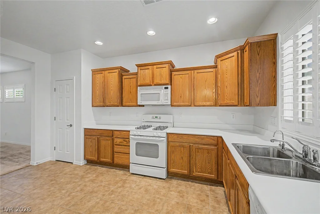 6051 Tersky, Las Vegas, NV 89122