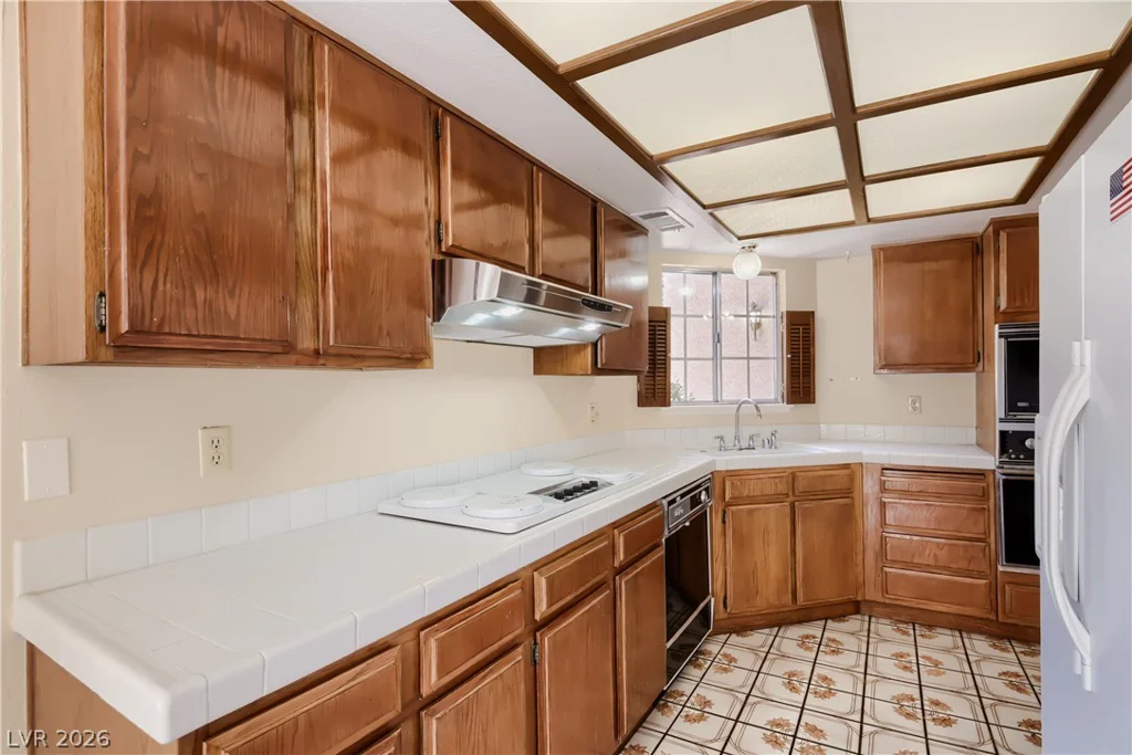 3618 Edinburgh, Las Vegas, NV 89103