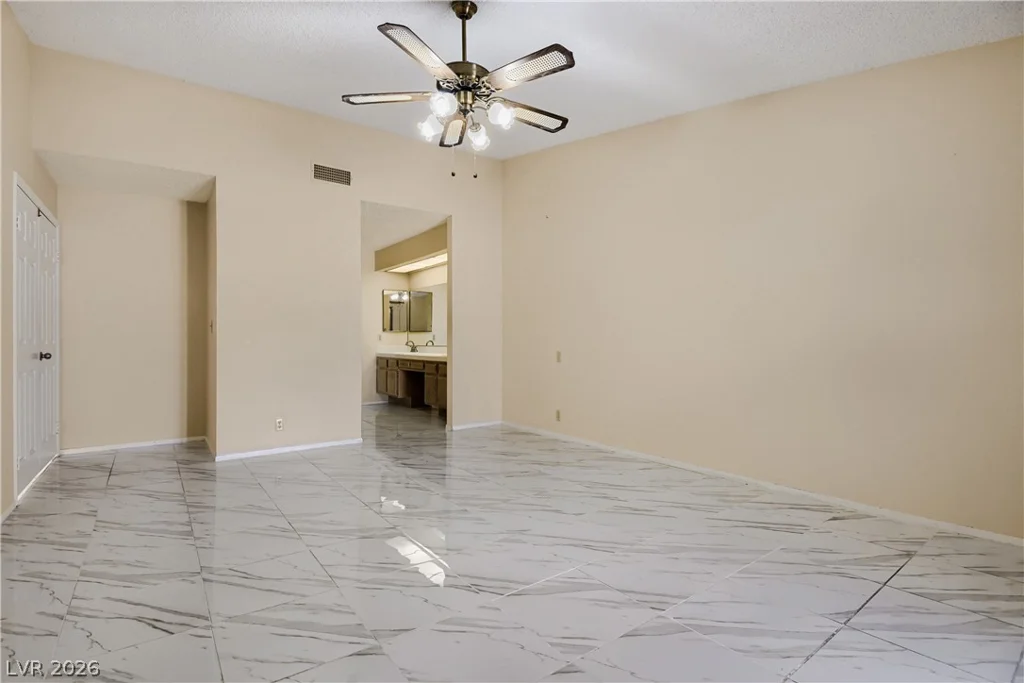 3618 Edinburgh, Las Vegas, NV 89103