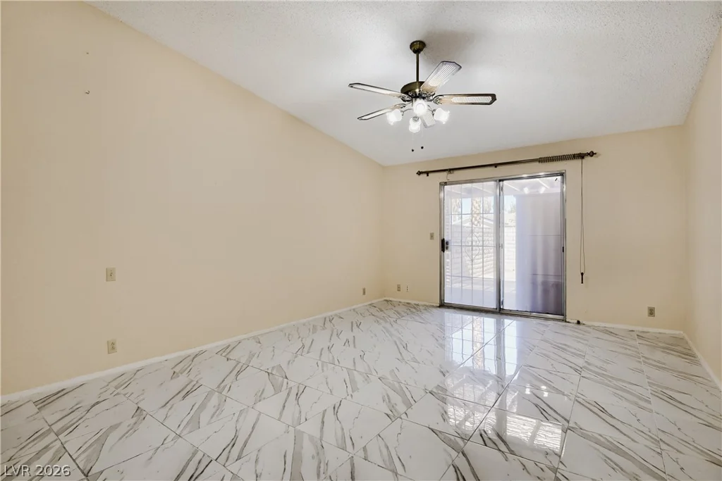 3618 Edinburgh, Las Vegas, NV 89103