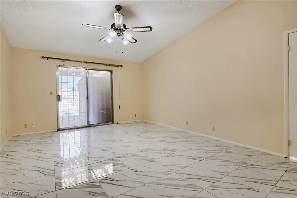 3618 Edinburgh, Las Vegas, NV 89103