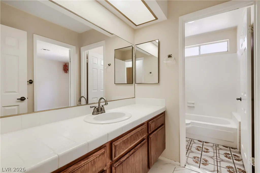 3618 Edinburgh, Las Vegas, NV 89103