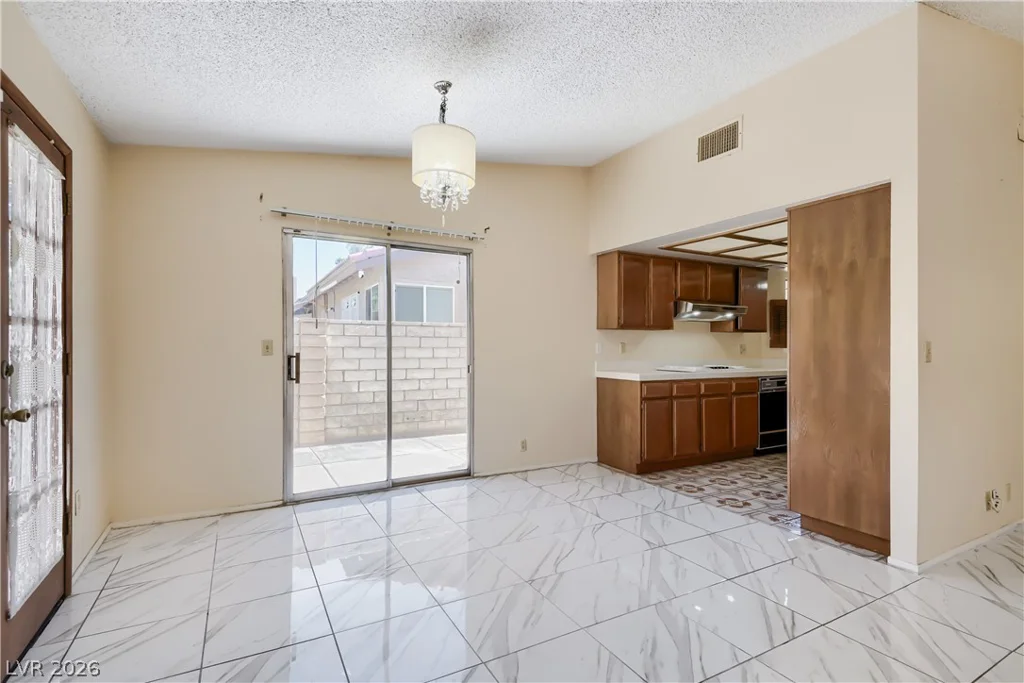 3618 Edinburgh, Las Vegas, NV 89103