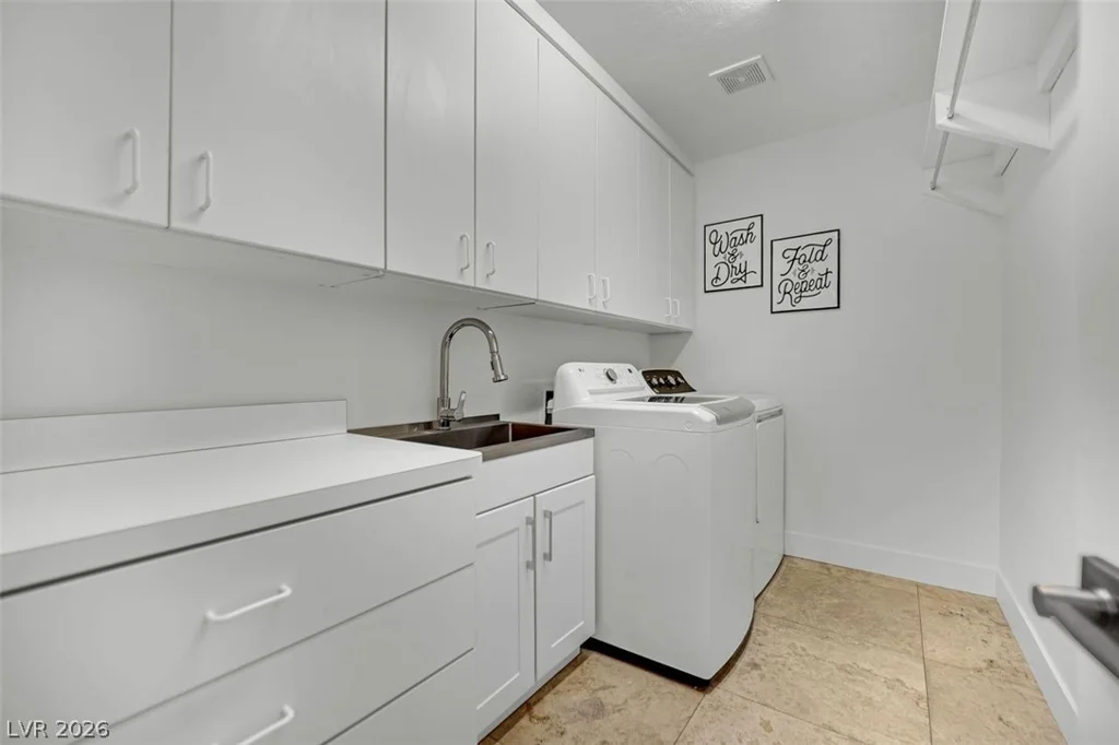 318 Doe Run, Henderson, NV 89012