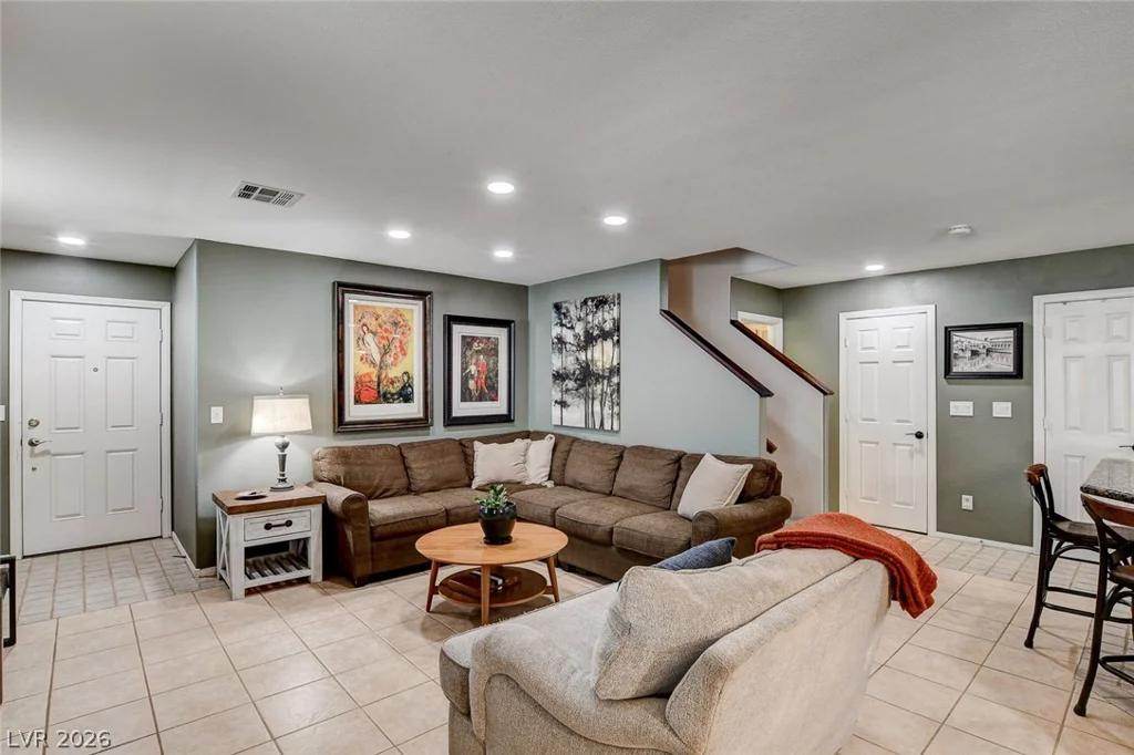 11108 Desert Dove, Las Vegas, NV 89144