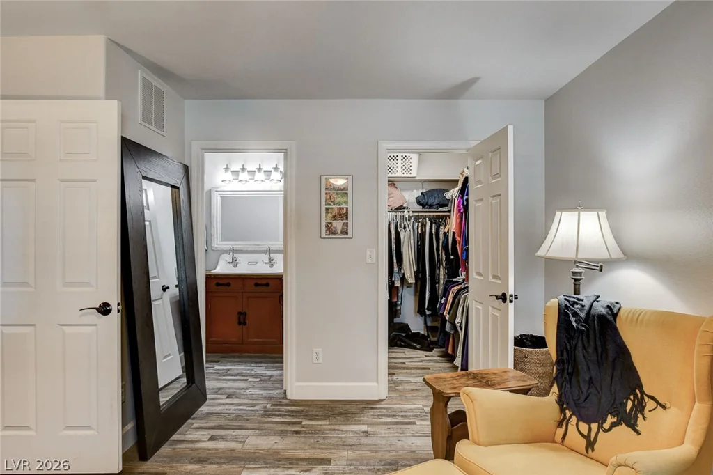 11108 Desert Dove, Las Vegas, NV 89144