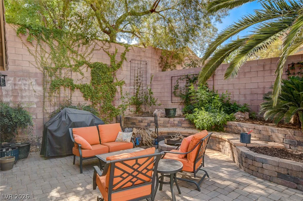 11108 Desert Dove, Las Vegas, NV 89144