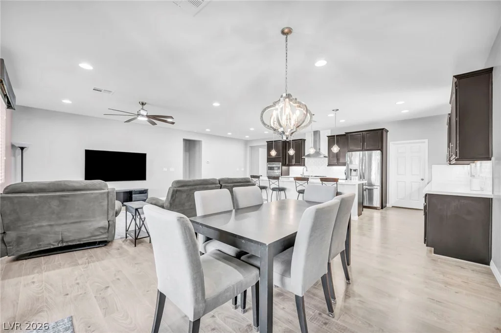 6156 Ava Ridge, Las Vegas, NV 89141