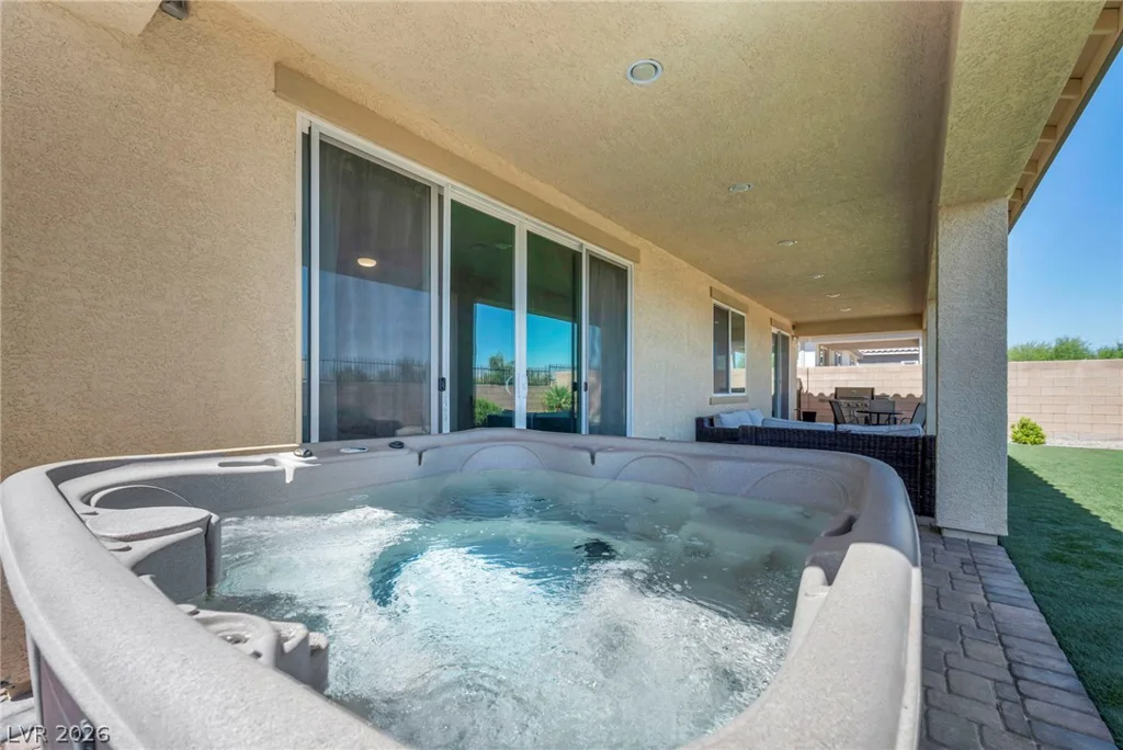 6156 Ava Ridge, Las Vegas, NV 89141