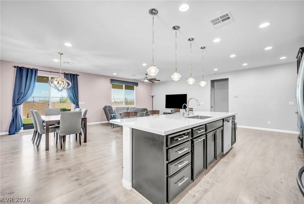 6156 Ava Ridge, Las Vegas, NV 89141