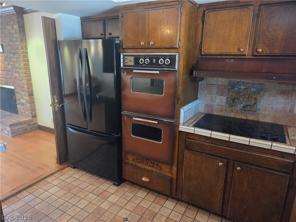 3000 Gilmary, Las Vegas, NV 89102