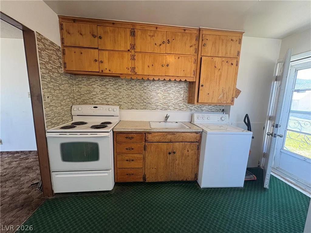 1293 Avenue E, Ely, NV 89301