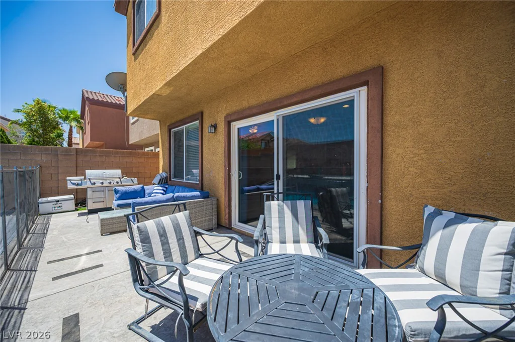 206 Fairway Woods, Las Vegas, NV 89148